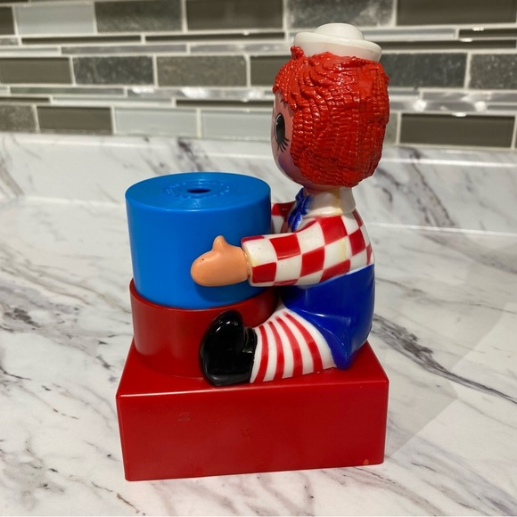 Vintage Raggedy Andy Pencil Sharpener 1974 Bobbs Merrill Co Battery Operated - Picture 4 of 9